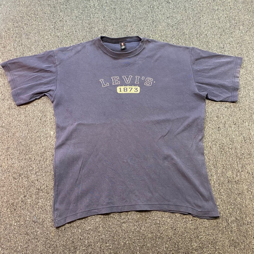Levis TShirt Sz M Mens Navy Blue Grunge 1873 Graphic Made in USA Vintage Feel